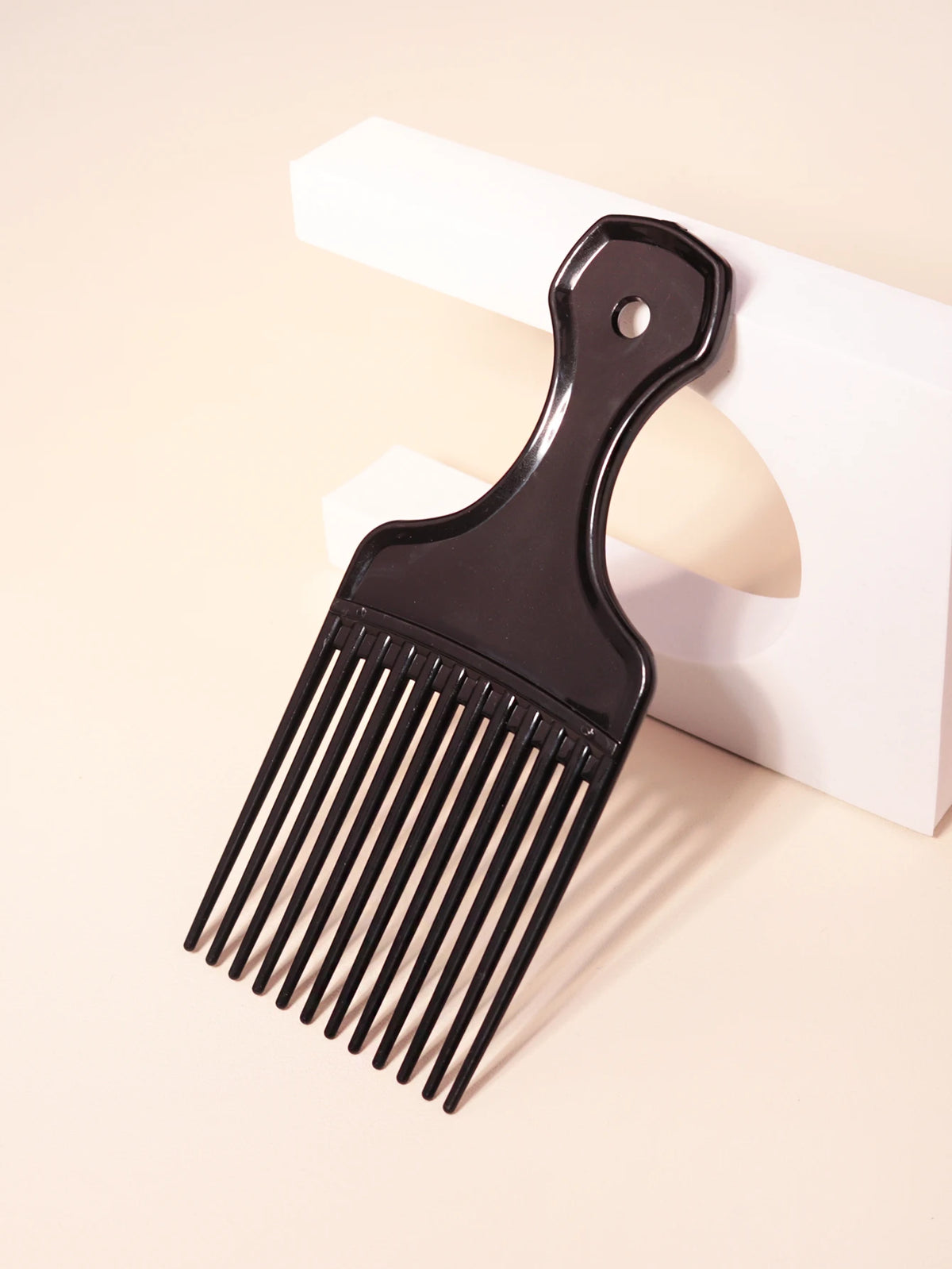 Wide-Tooth Detangling Comb – Gentle Hair Care
