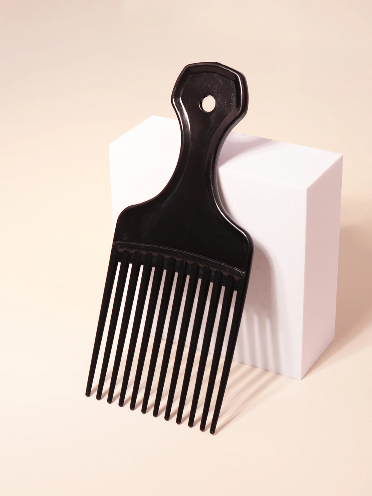Wide-Tooth Detangling Comb – Gentle Hair Care
